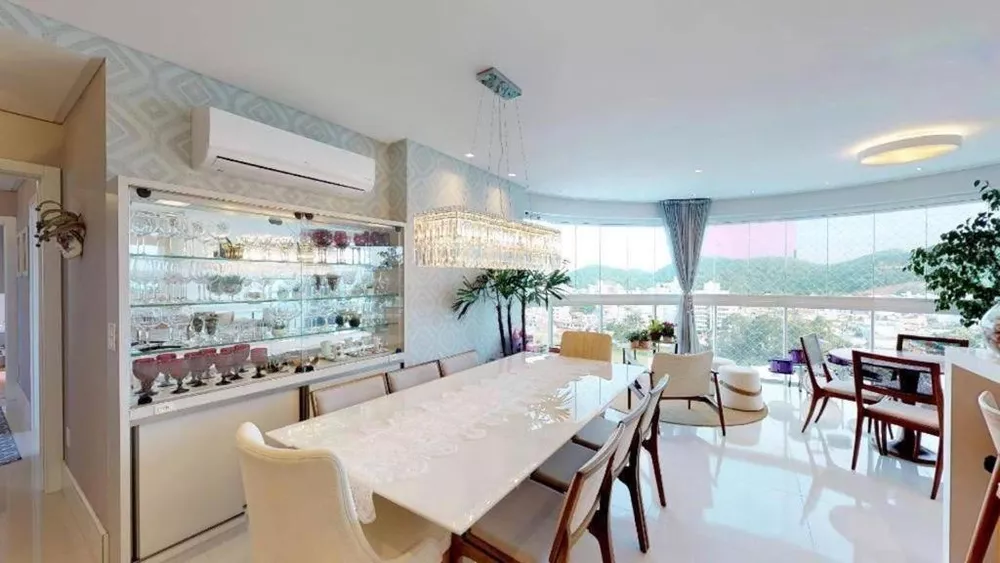 Apartamento, 3 quartos, 137 m² - Foto 1