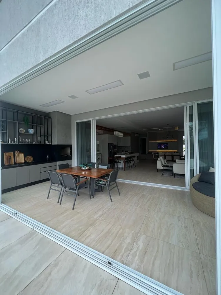 Casa, 4 quartos, 300 m² - Foto 11