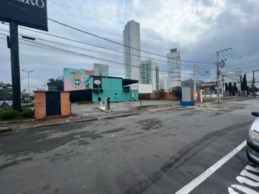 Loteamento e Condomínio - Foto 1