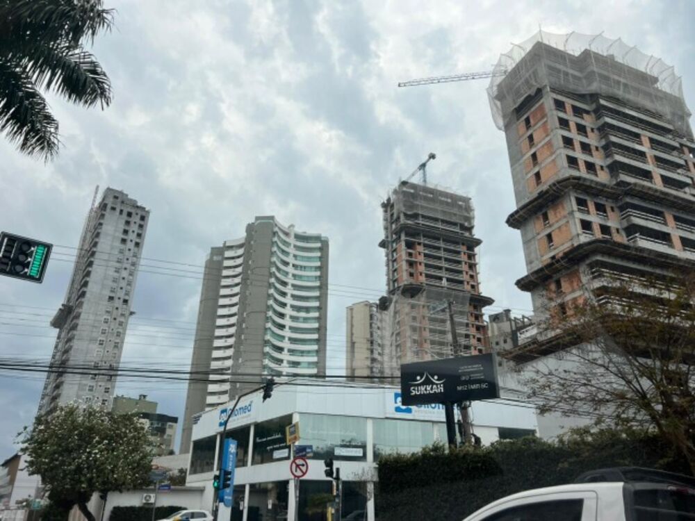 Loteamento e Condomínio - Foto 8