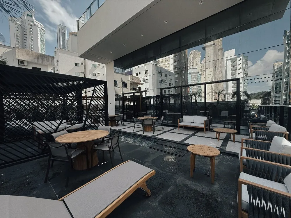 Apartamento, 3 quartos, 260 m² - Foto 1