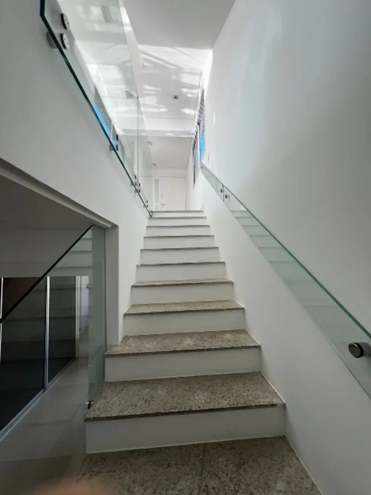 Cobertura, 3 quartos, 267 m² - Foto 4