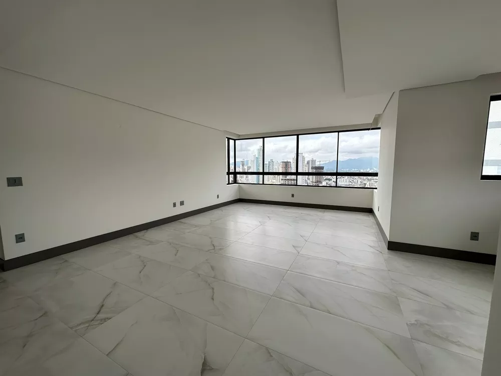 Apartamento, 3 quartos, 135 m² - Foto 2