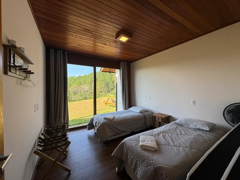 Casa, 3 quartos, 219 m² - Foto 3