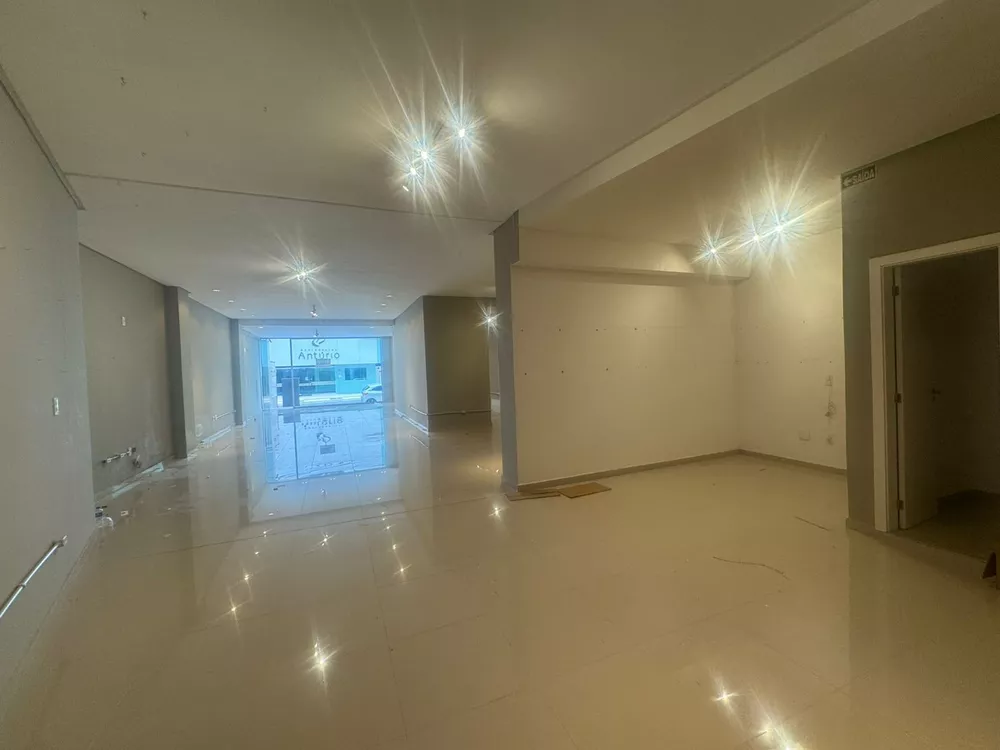 Sala-Conjunto, 180 m² - Foto 1