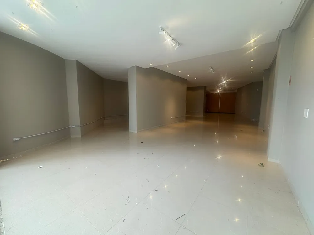 Sala-Conjunto, 180 m² - Foto 1