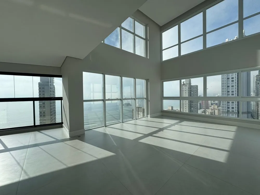 Cobertura, 4 quartos, 355 m² - Foto 1