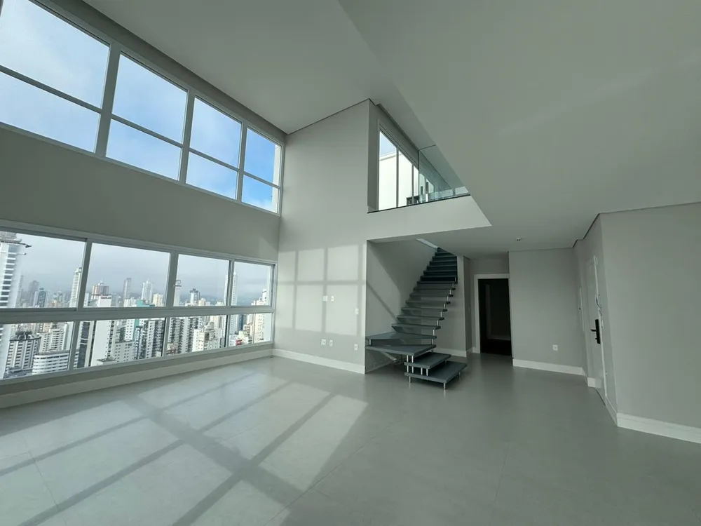 Cobertura, 4 quartos, 355 m² - Foto 2