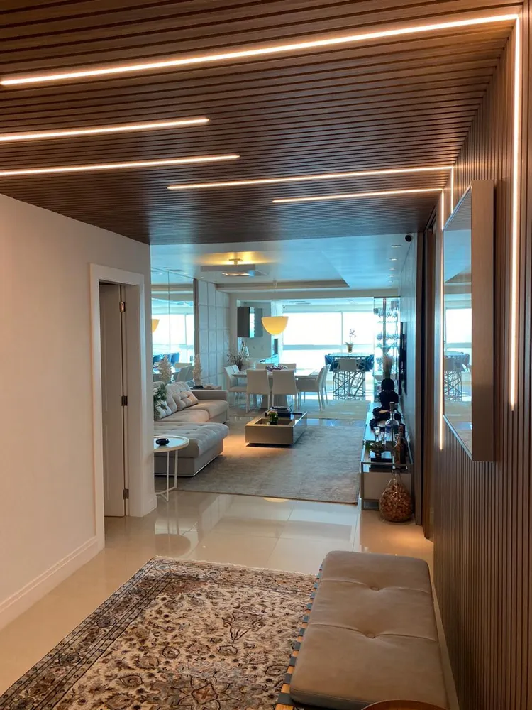 Apartamento, 4 quartos, 219 m² - Foto 1