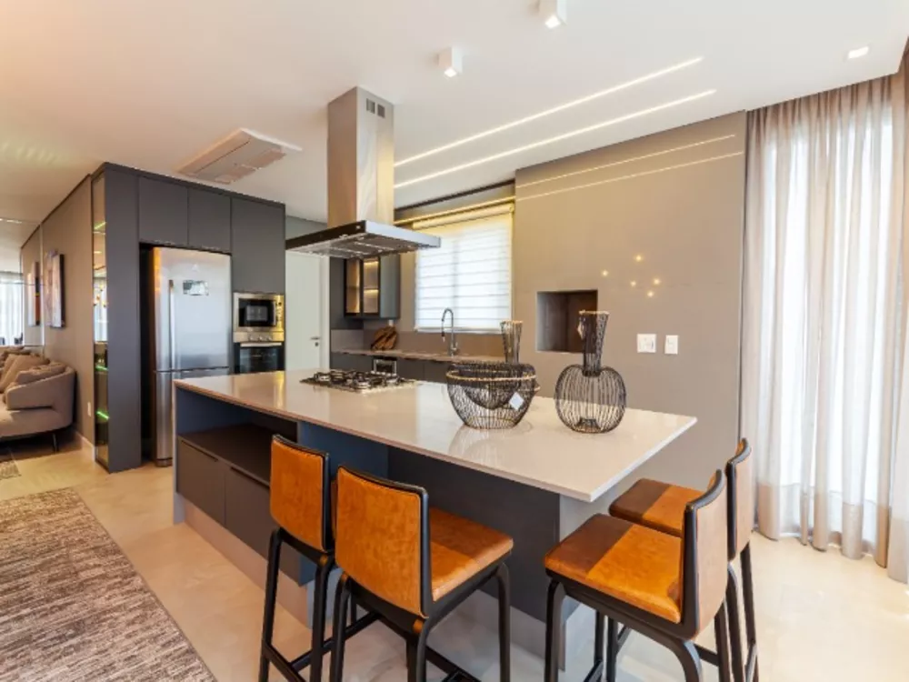 Apartamento, 4 quartos, 210 m² - Foto 1