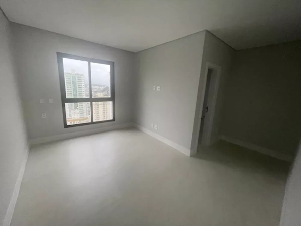 Apartamento à venda com 4 quartos, 132m² - Foto 10