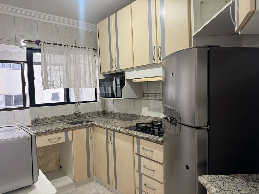 Apartamento para alugar com 2 quartos, 80m² - Foto 1