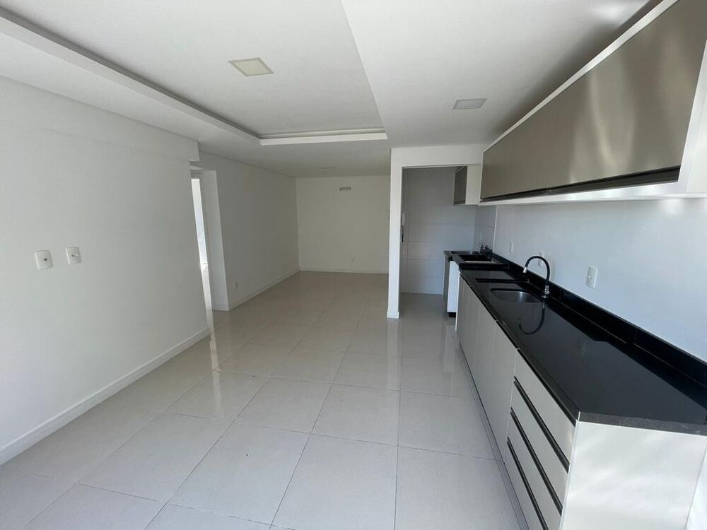 Apartamento à venda com 2 quartos, 80m² - Foto 1