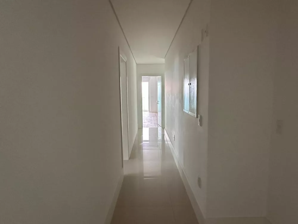 Apartamento, 4 quartos, 204 m² - Foto 2