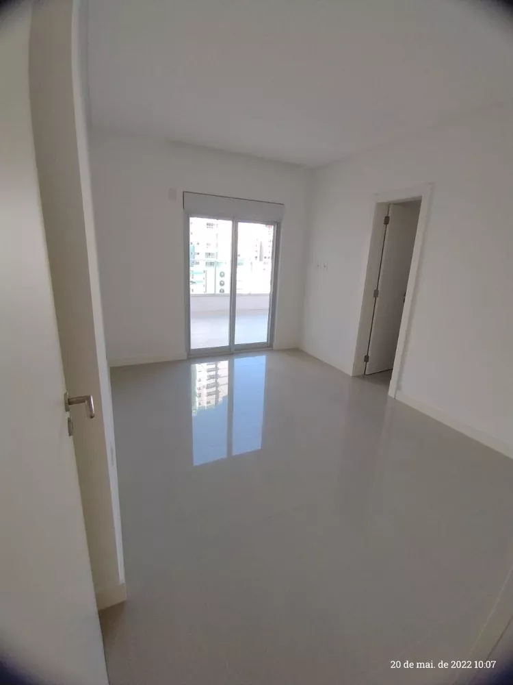 Apartamento, 3 quartos, 169 m² - Foto 2