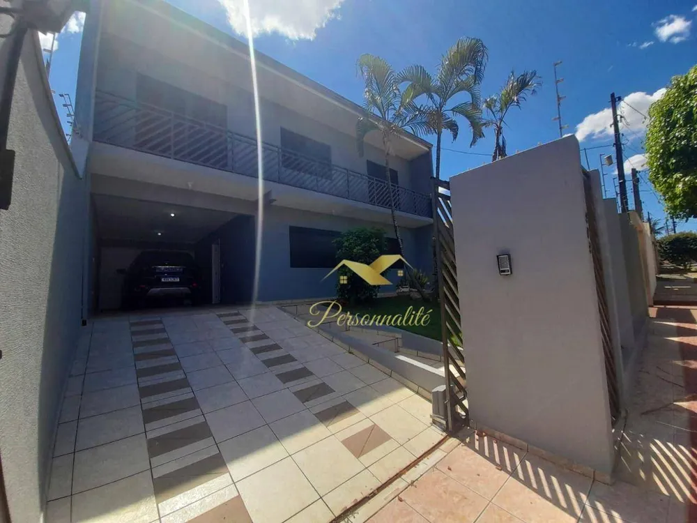 Casa, 4 quartos, 230 m² - Foto 2