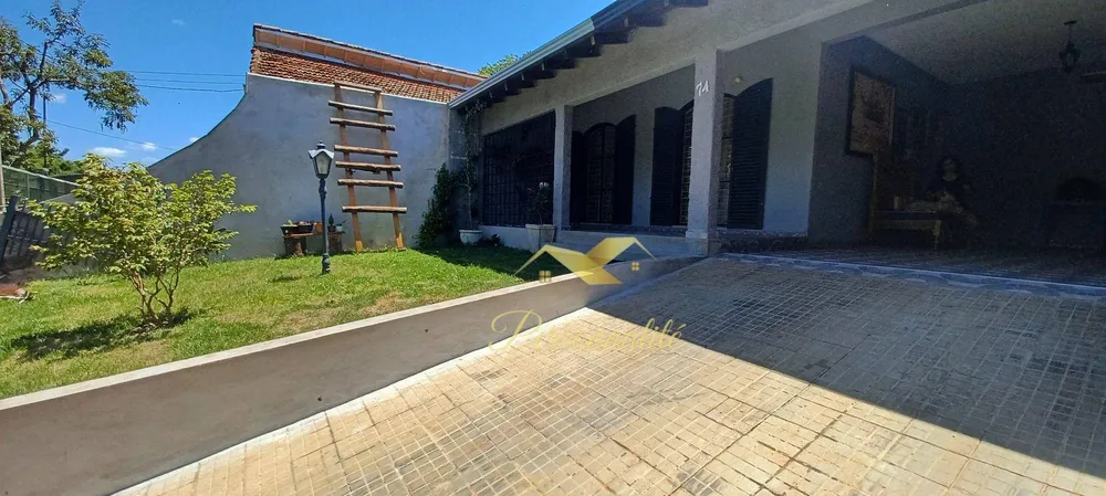 Casa, 3 quartos, 205 m² - Foto 1