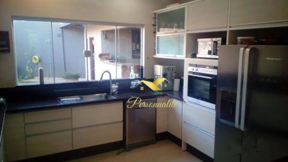 Casa, 3 quartos, 328 m² - Foto 4