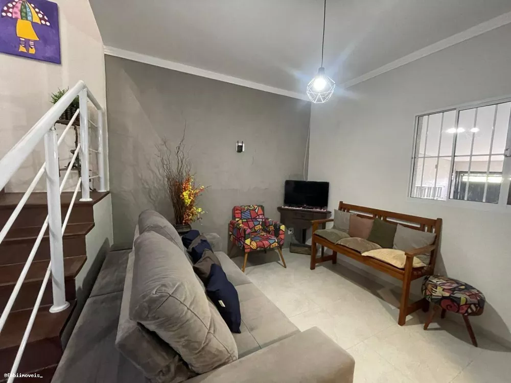 Sobrado à venda com 3 quartos, 150m² - Foto 2