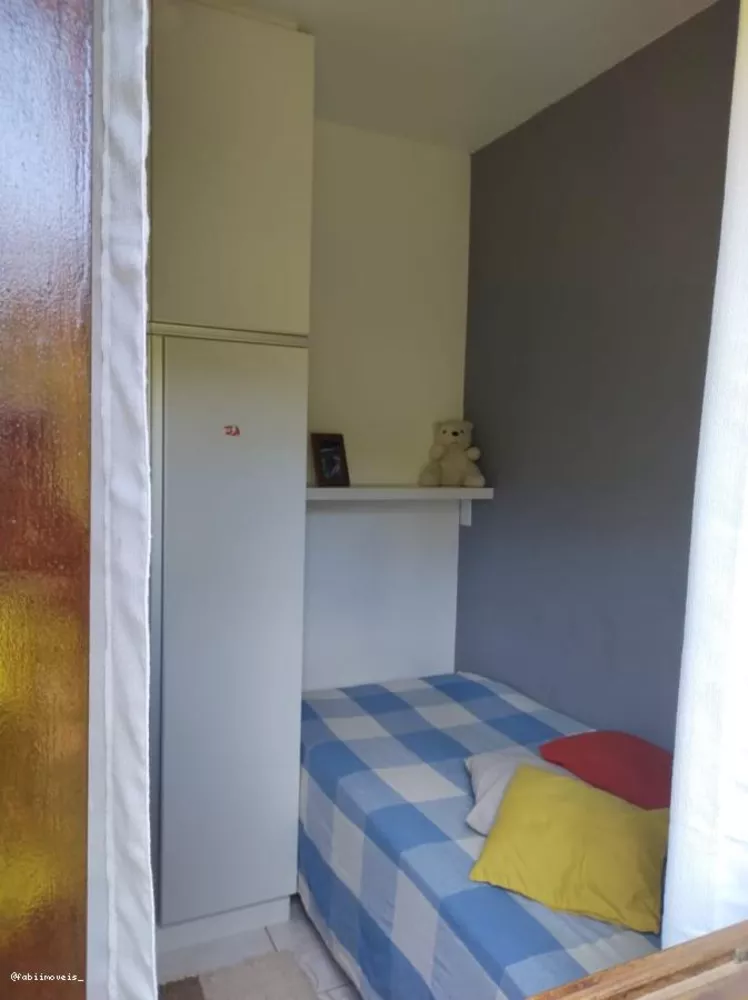 Casa à venda com 3 quartos, 190m² - Foto 4