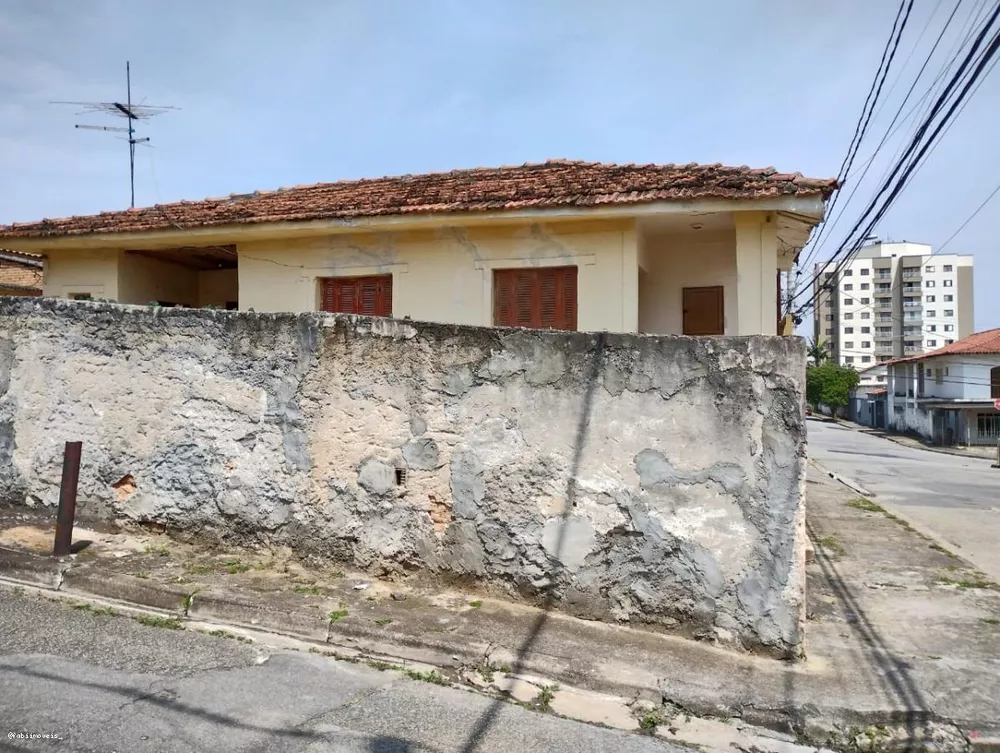 Casa à venda com 2 quartos, 90m² - Foto 4