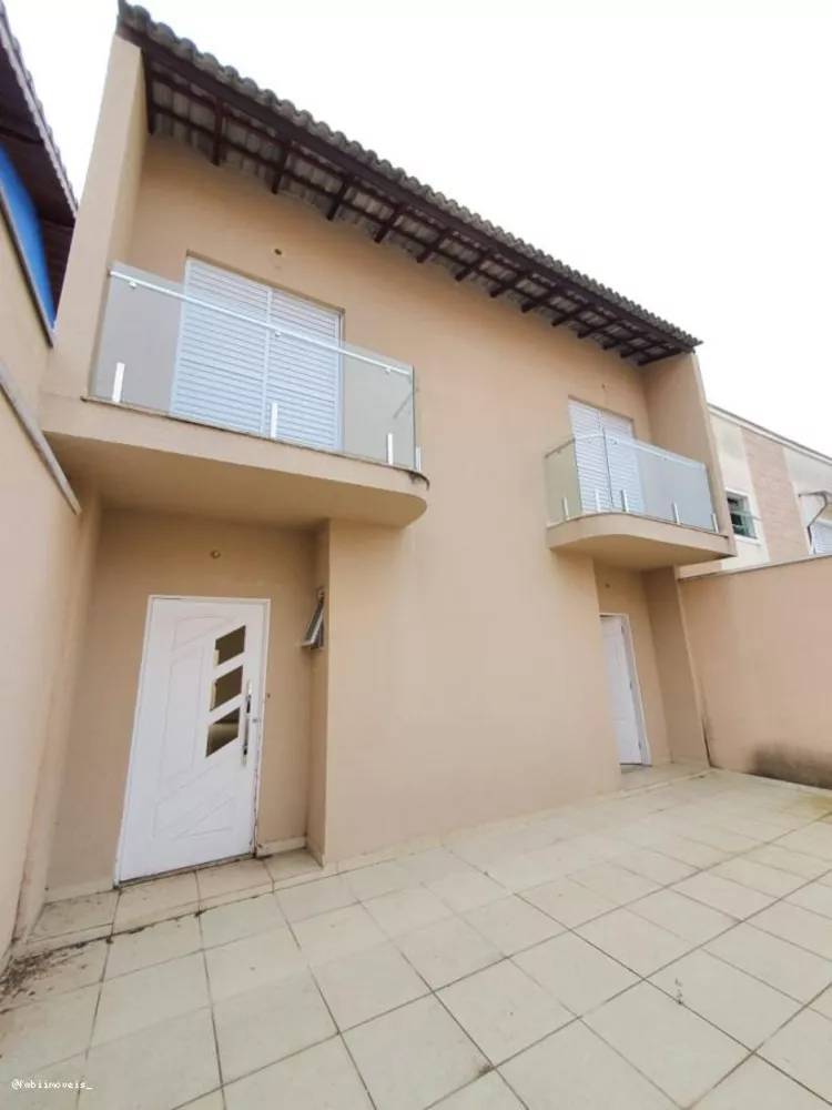 Sobrado à venda com 3 quartos, 147m² - Foto 1