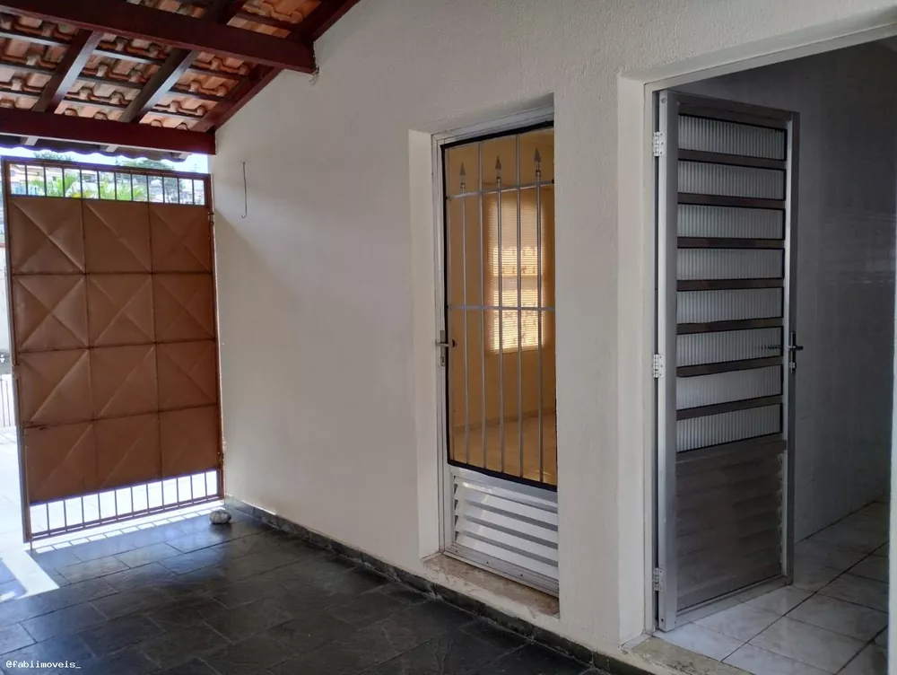 Sobrado à venda com 3 quartos, 151m² - Foto 1