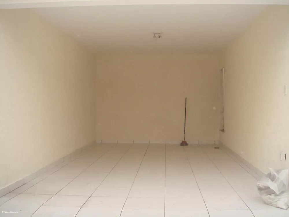 Sobrado à venda com 2 quartos, 160m² - Foto 3