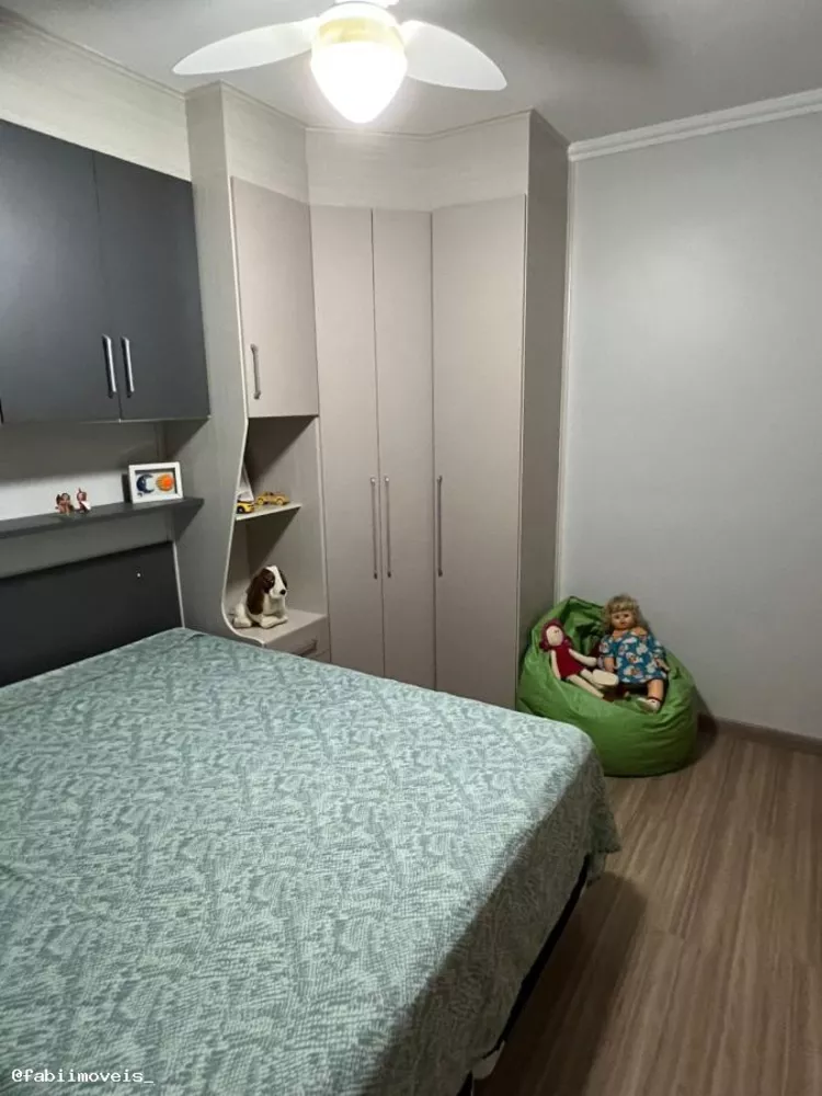 Casa à venda com 3 quartos, 315m² - Foto 3