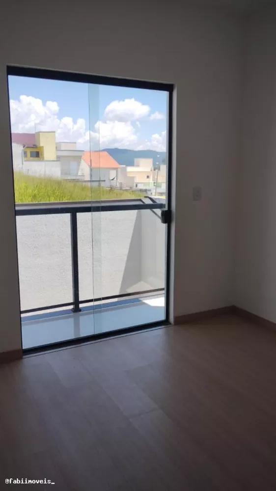 Sobrado à venda com 3 quartos, 126m² - Foto 4