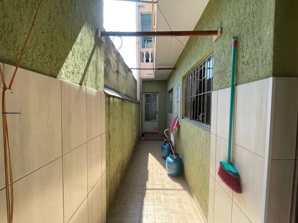 Casa, 4 quartos, 225 m² - Foto 13