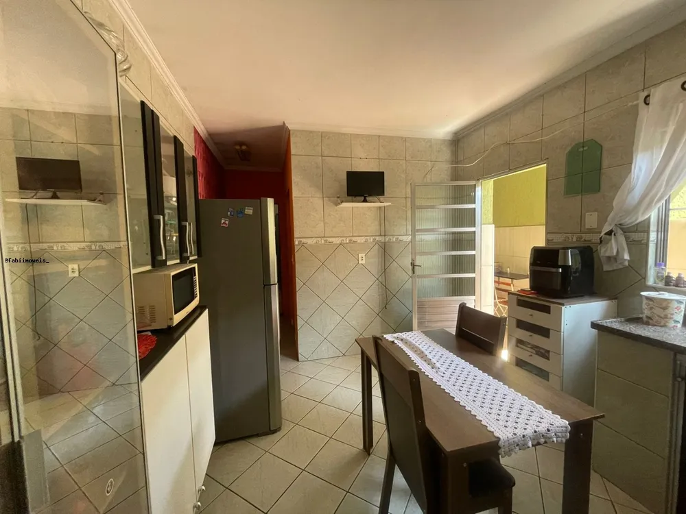 Casa, 4 quartos, 225 m² - Foto 14