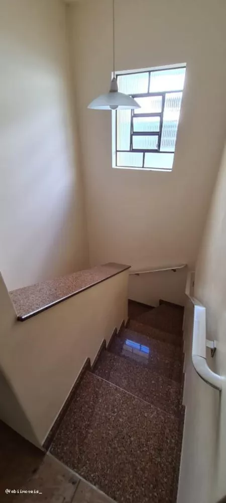 Sobrado à venda com 3 quartos, 150m² - Foto 4