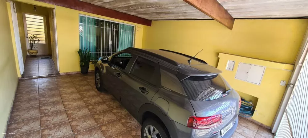 Sobrado à venda com 3 quartos, 150m² - Foto 2