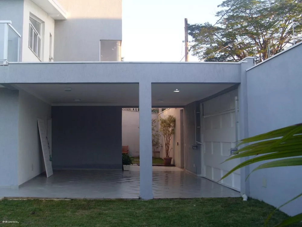 Sobrado à venda com 4 quartos, 380m² - Foto 2