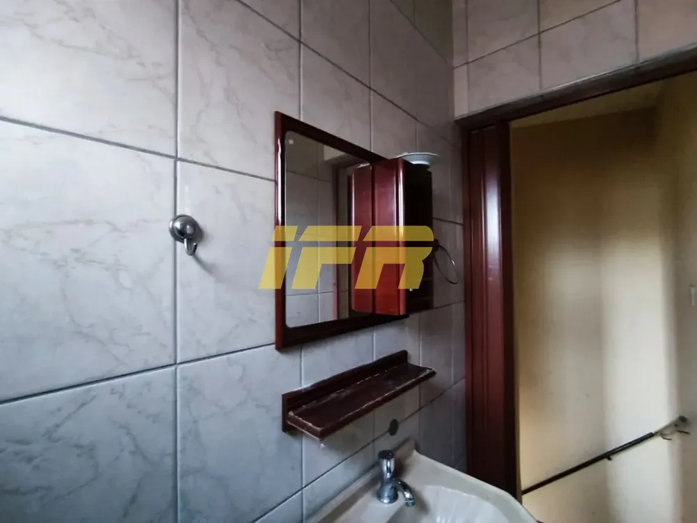 Casa, 6 quartos, 254 m² - Foto 1