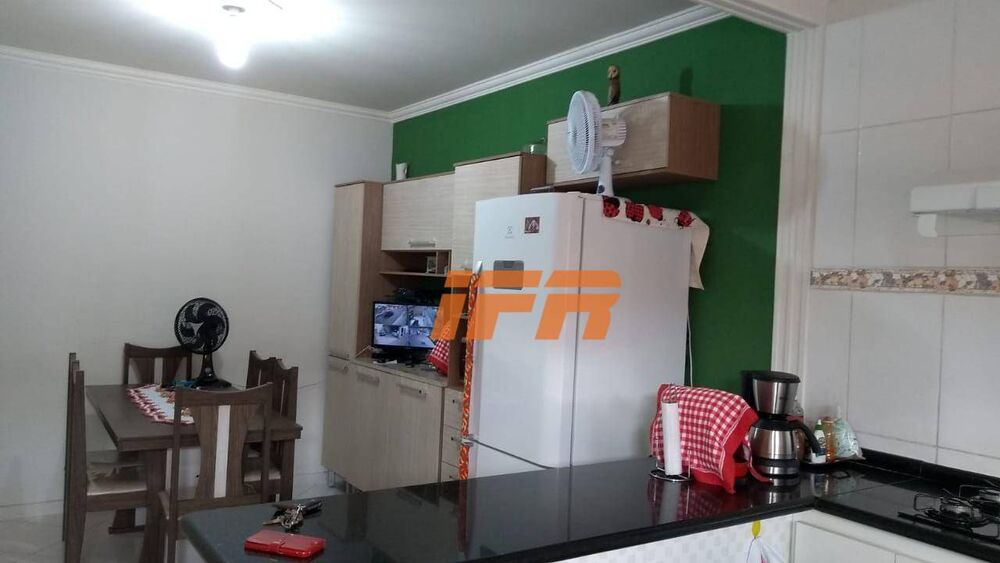 Casa à venda com 3 quartos, 176m² - Foto 6