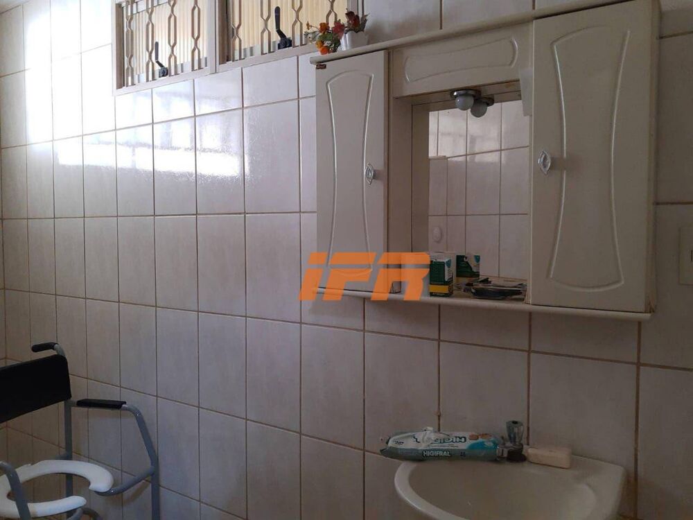 Casa à venda com 3 quartos, 180m² - Foto 5