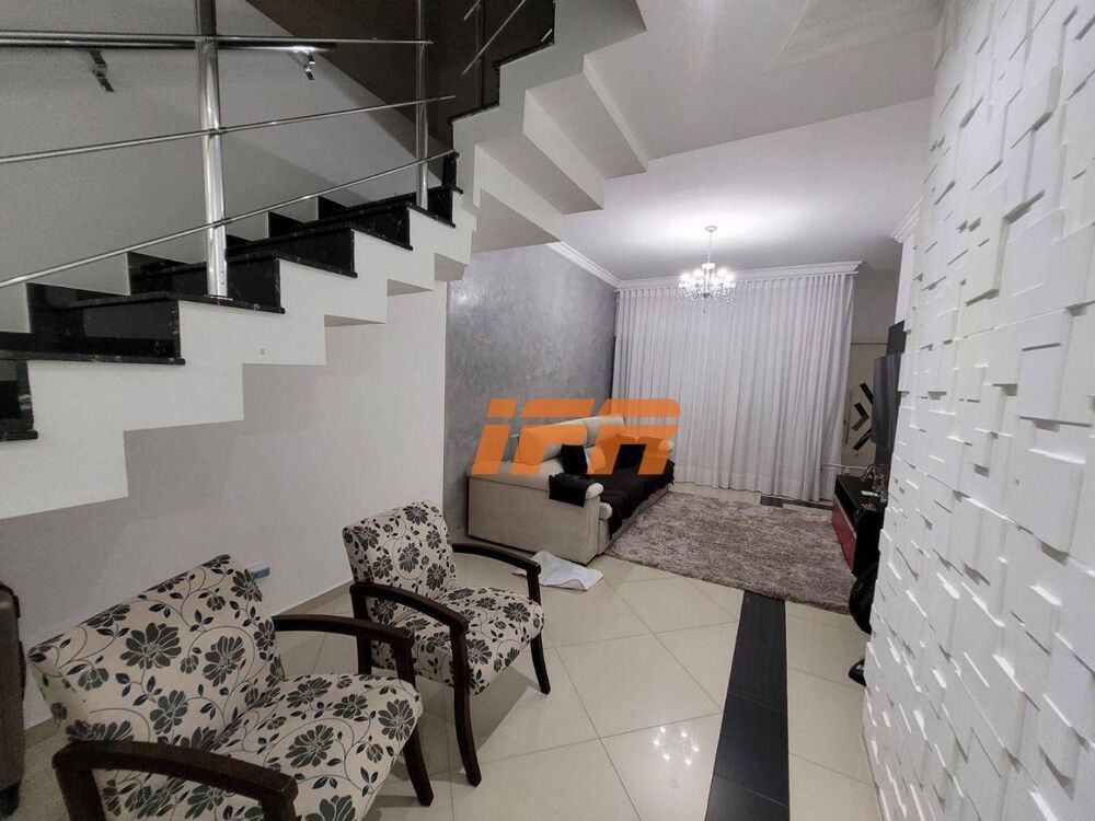 Sobrado à venda com 3 quartos, 310m² - Foto 3
