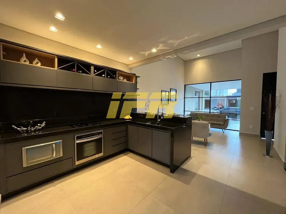Casa, 3 quartos, 178 m² - Foto 1