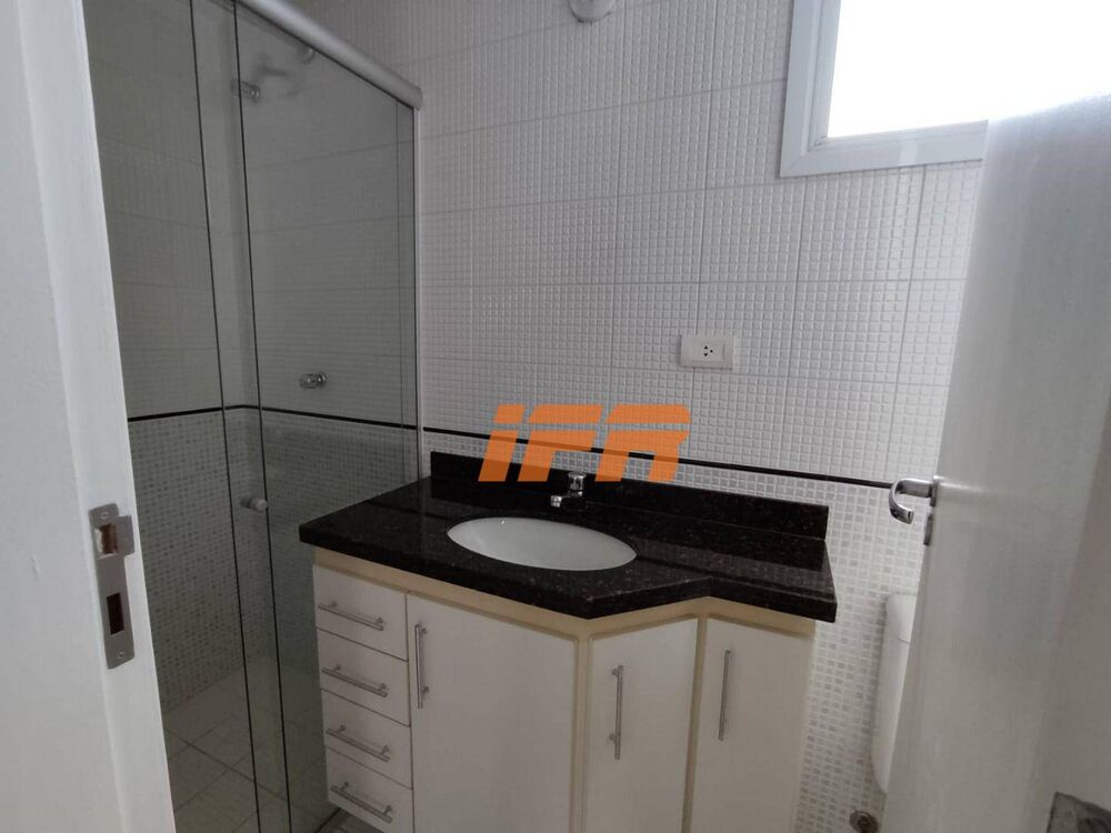 Apartamento à venda com 2 quartos, 67m² - Foto 3