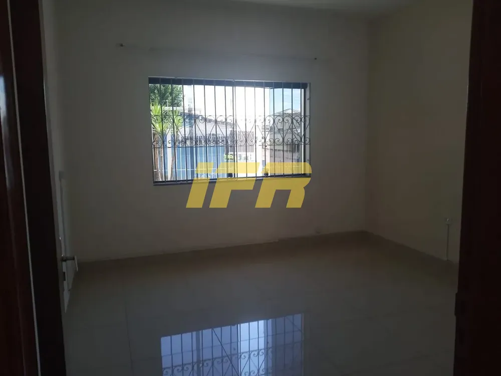Casa, 3 quartos, 200 m² - Foto 8