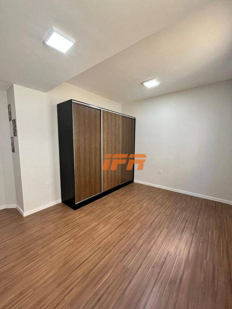 Apartamento à venda com 1 quarto, 44m² - Foto 1