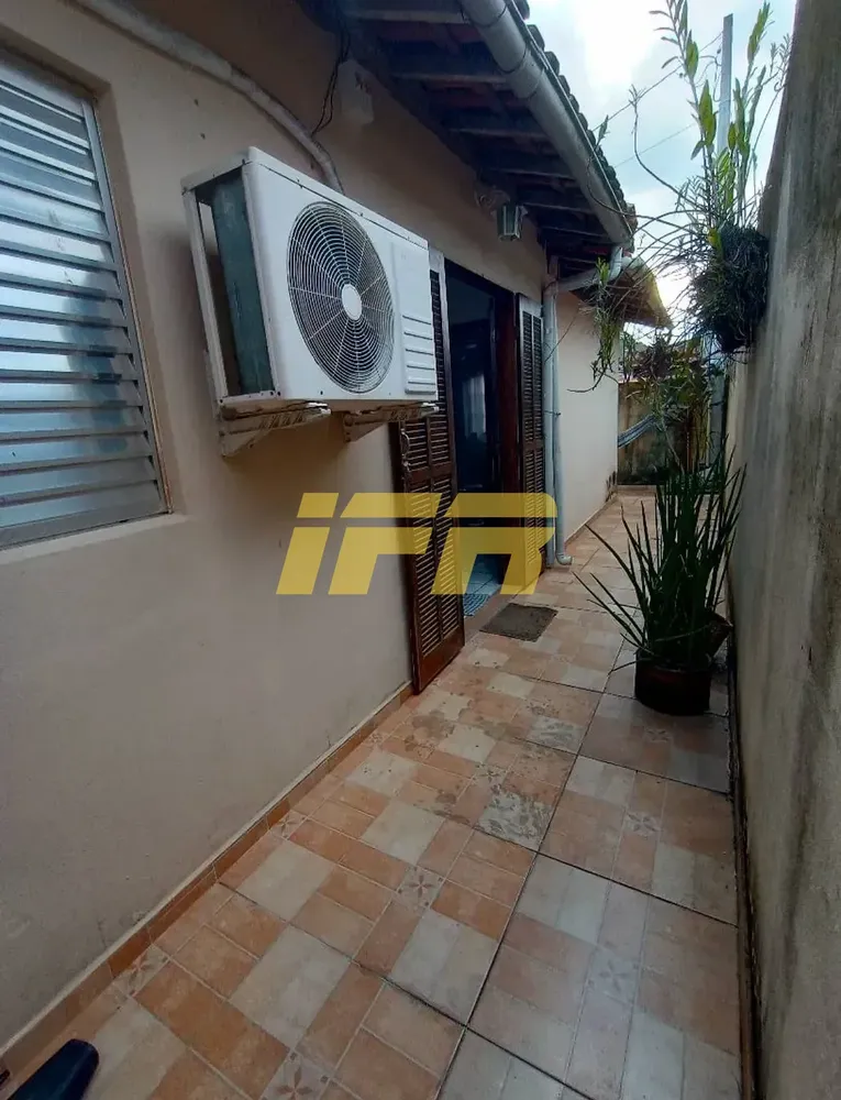 Casa, 4 quartos, 188 m² - Foto 1