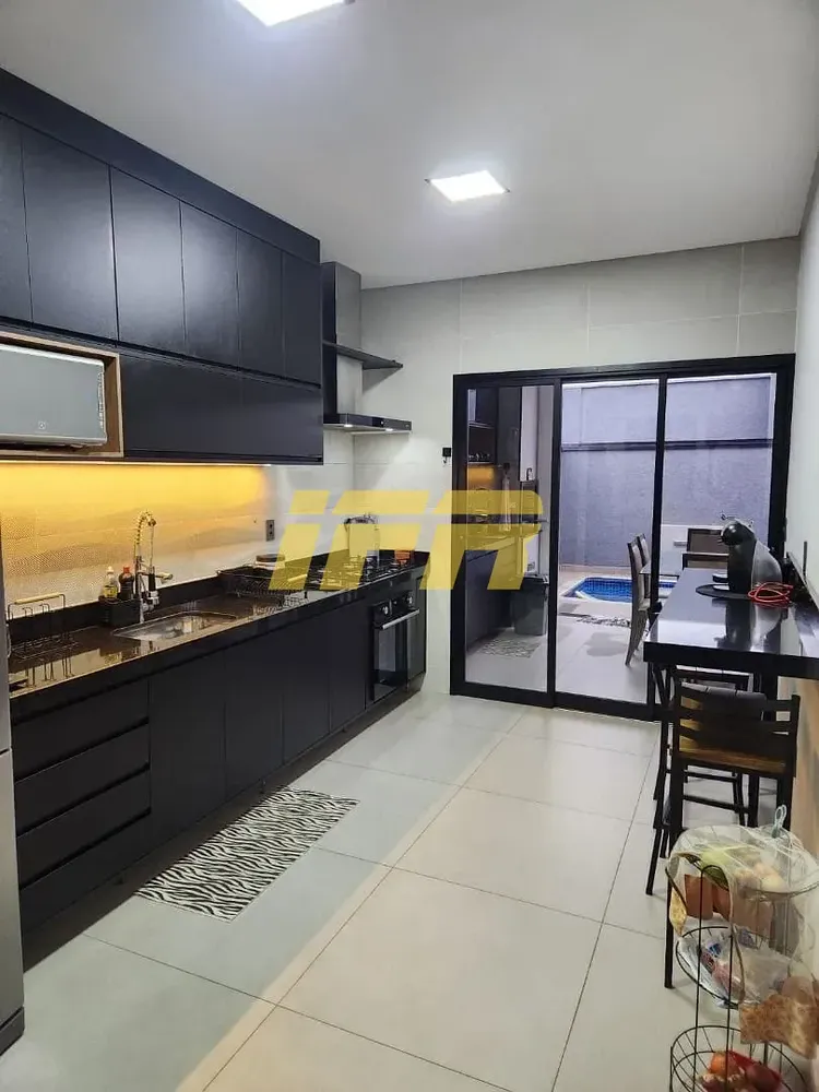 Casa, 3 quartos, 175 m² - Foto 1