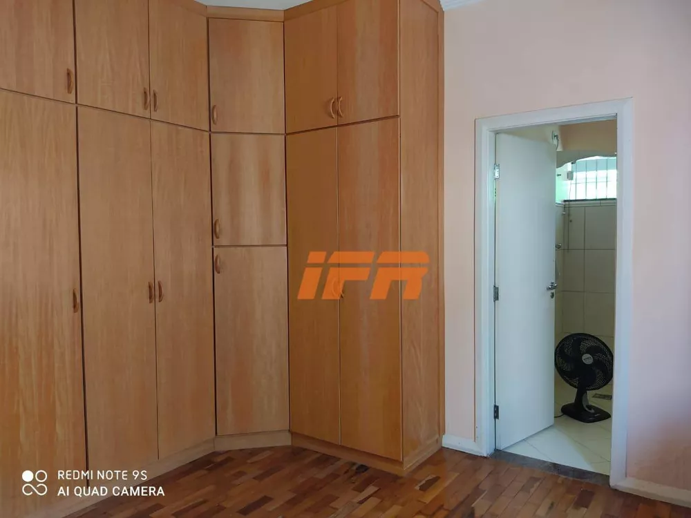 Casa à venda com 3 quartos, 180m² - Foto 4