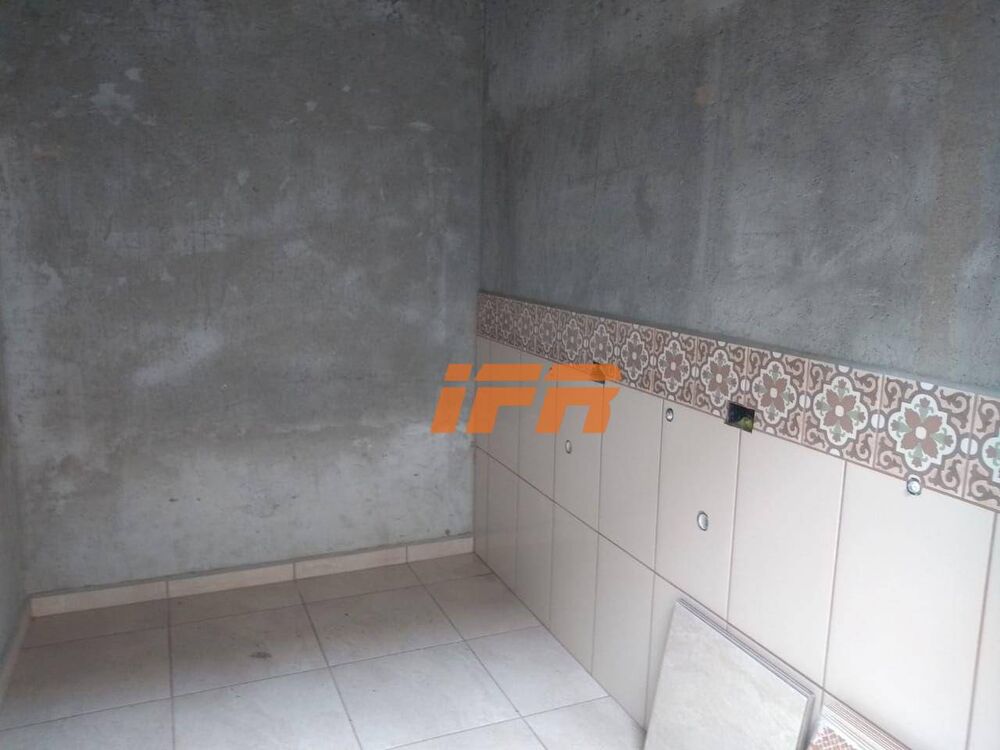 Casa à venda com 3 quartos, 100m² - Foto 7