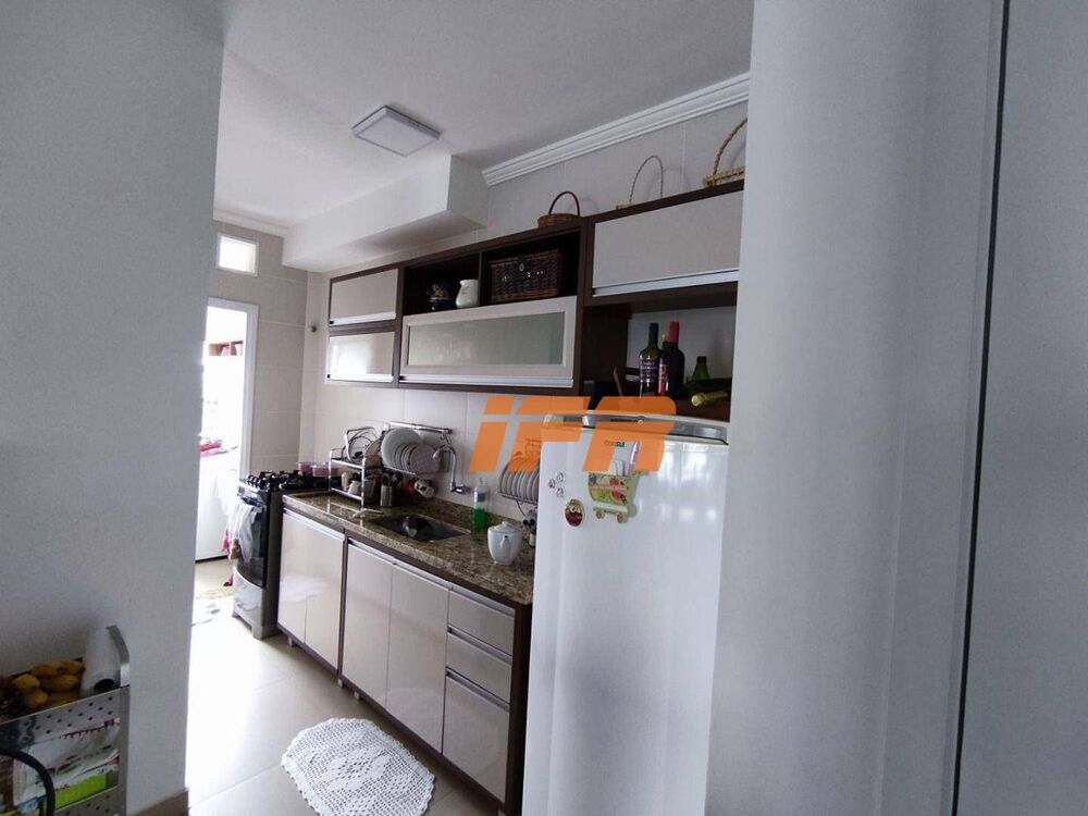 Apartamento à venda com 2 quartos, 67m² - Foto 8