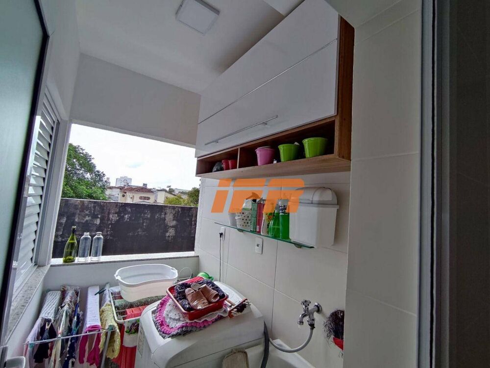 Apartamento à venda com 2 quartos, 67m² - Foto 6