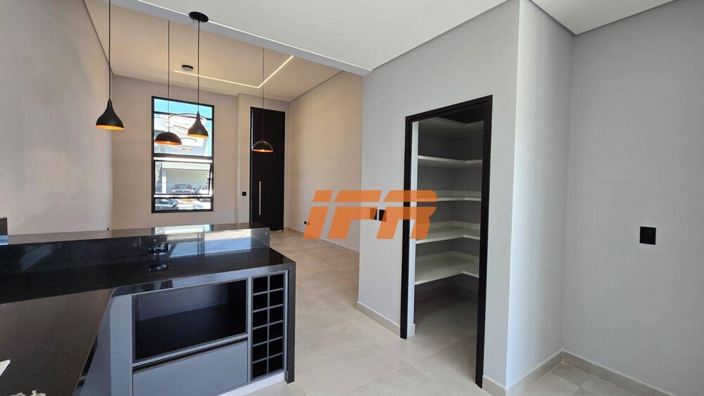 Casa de Condomínio à venda com 3 quartos, 165m² - Foto 2
